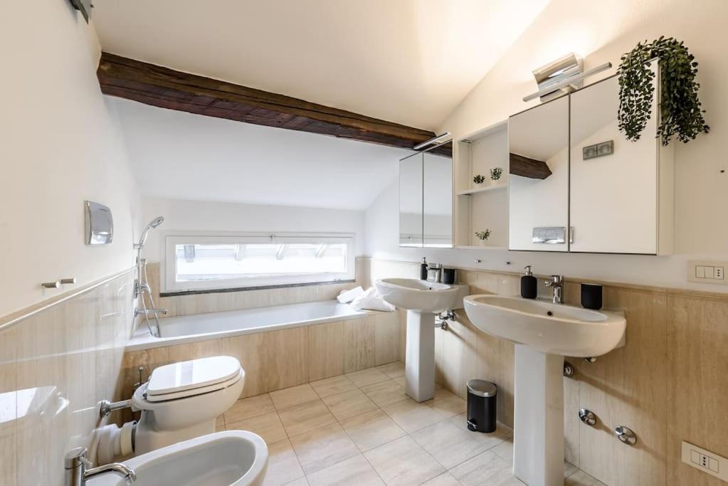 Buenos Aires' Nest - 10 Minutes From Duomo With Terrace Apartment Milano Exterior foto