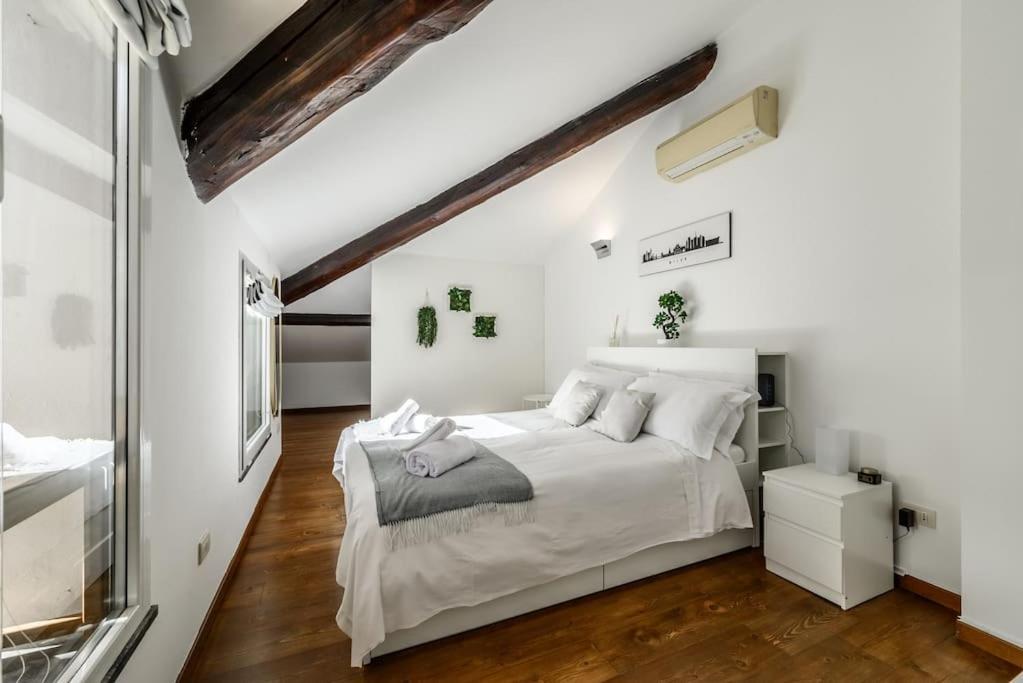 Buenos Aires' Nest - 10 Minutes From Duomo With Terrace Apartment Milano Exterior foto