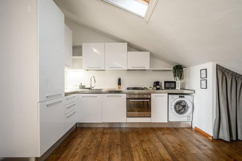 Buenos Aires' Nest - 10 Minutes From Duomo With Terrace Apartment Milano Exterior foto
