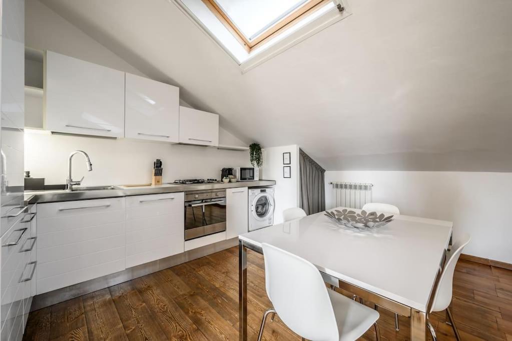 Buenos Aires' Nest - 10 Minutes From Duomo With Terrace Apartment Milano Exterior foto