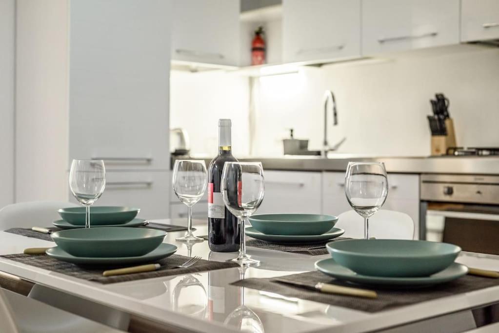 Buenos Aires' Nest - 10 Minutes From Duomo With Terrace Apartment Milano Exterior foto